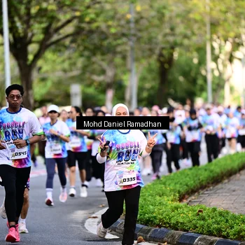 Runner Photo 8411113