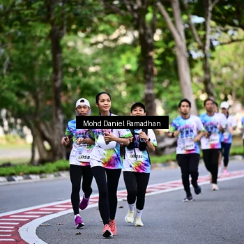 Runner Photo 8411114