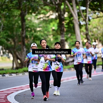 Runner Photo 8411115
