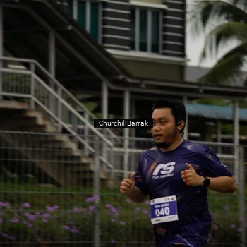 Runner Photo 8411122
