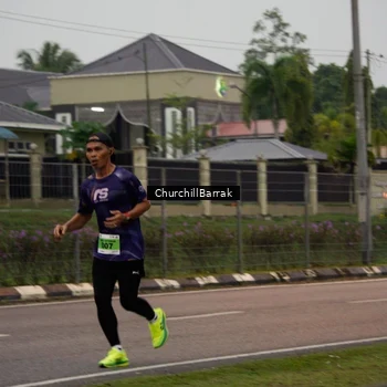 Runner Photo 8411123