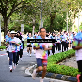Runner Photo 8411124