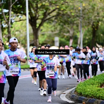 Runner Photo 8411132