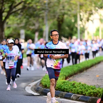 Runner Photo 8411133
