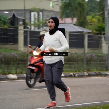 Runner Photo 8411171
