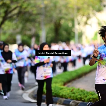 Runner Photo 8411175