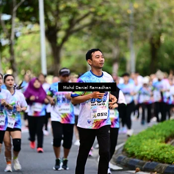 Runner Photo 8411181