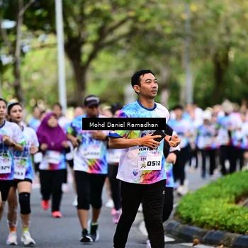 Runner Photo 8411185