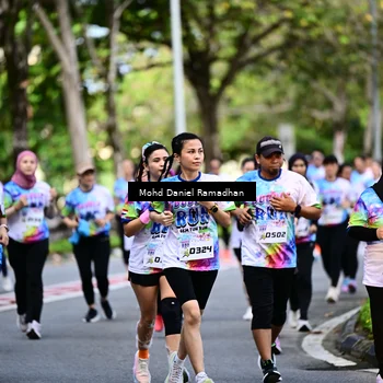 Runner Photo 8411193