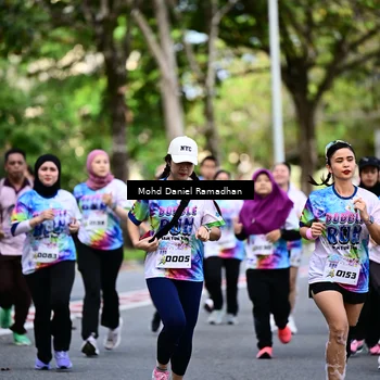 Runner Photo 8411204