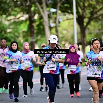 Runner Photo 8411207