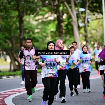 Runner Photo 8411217