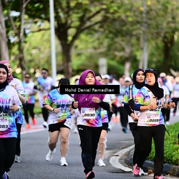 Runner Photo 8411219