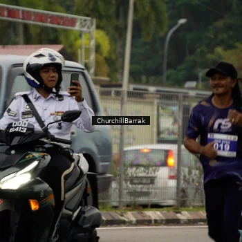 Runner Photo 8411222