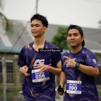 Runner Photo 8411233