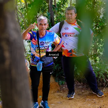 Runner Photo 8411241