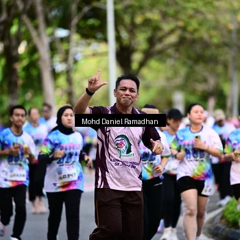 Runner Photo 8411247