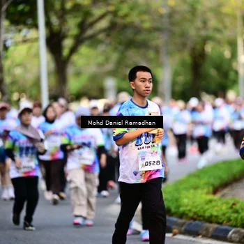 Runner Photo 8411272