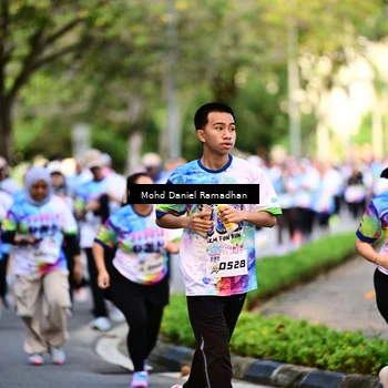 Runner Photo 8411275