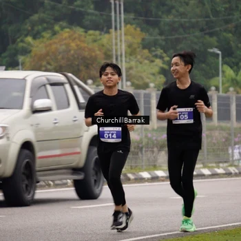 Runner Photo 8411277