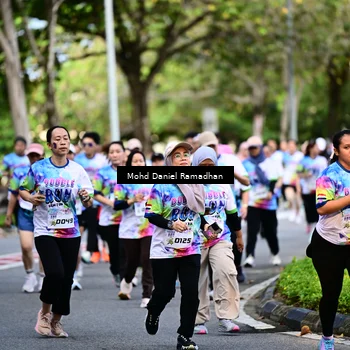 Runner Photo 8411279