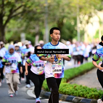 Runner Photo 8411280