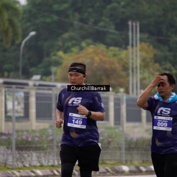 Runner Photo 8411283