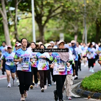 Runner Photo 8411290