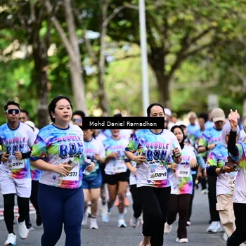 Runner Photo 8411293