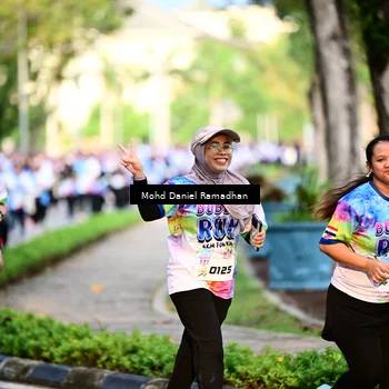 Runner Photo 8411302