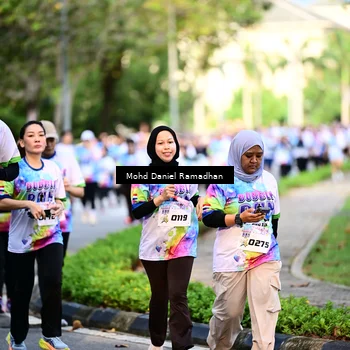 Runner Photo 8411317