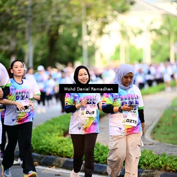 Runner Photo 8411318