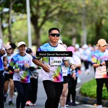 Runner Photo 8411331