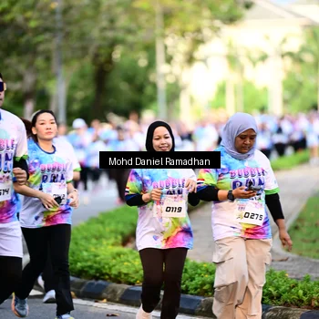 Runner Photo 8411358