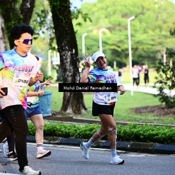 Runner Photo 8411375