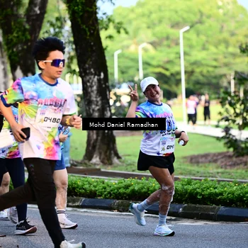 Runner Photo 8411376
