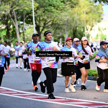 Runner Photo 8411401
