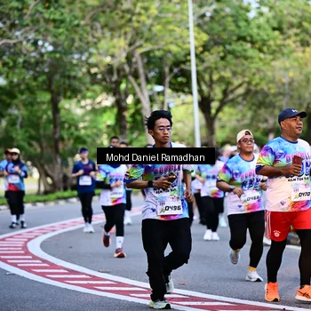Runner Photo 8411423