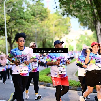 Runner Photo 8411425