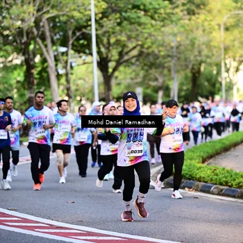 Runner Photo 8411439