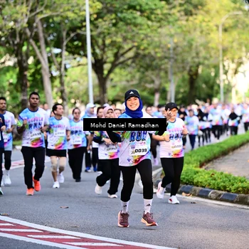 Runner Photo 8411440