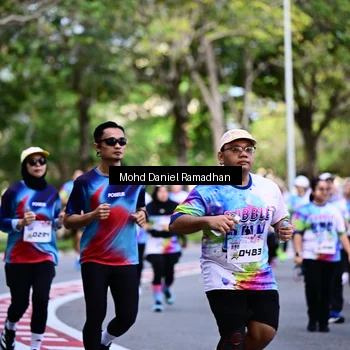 Runner Photo 8411506