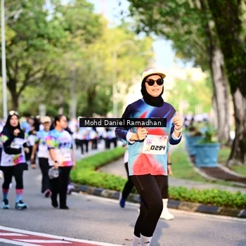 Runner Photo 8411543