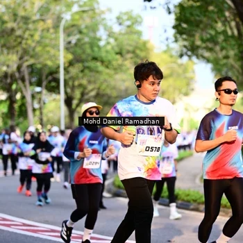 Runner Photo 8411551