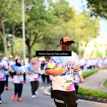 Runner Photo 8411574