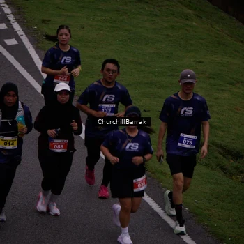 Runner Photo 8411578