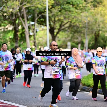 Runner Photo 8411587