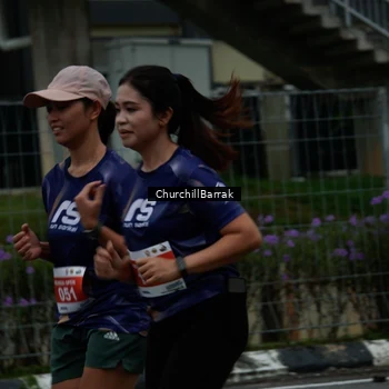 Runner Photo 8411658