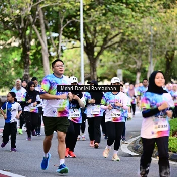 Runner Photo 8411660