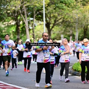Runner Photo 8411662
